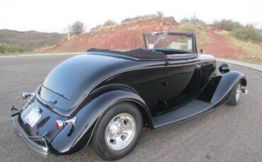 Ford-cabriolet-1933-black-7