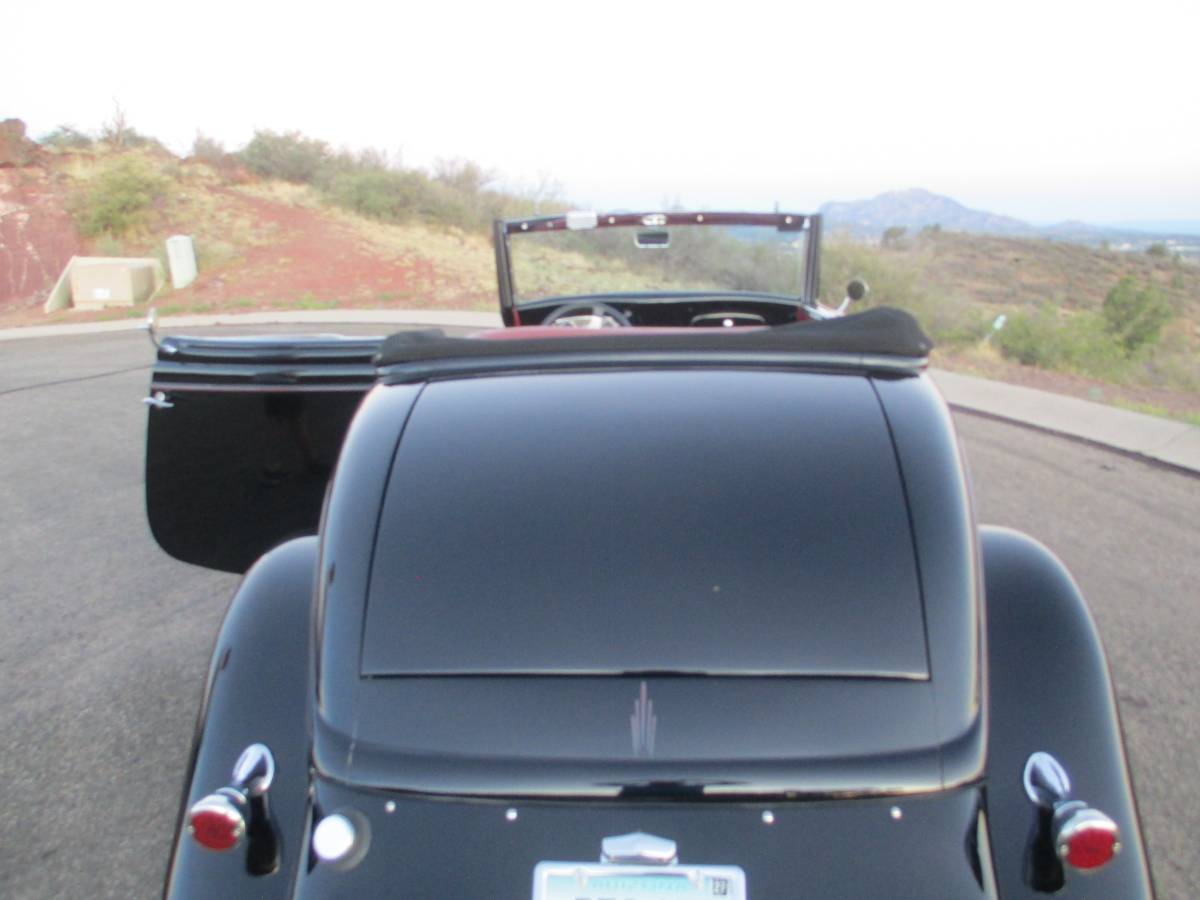 Ford-cabriolet-1933-black-8