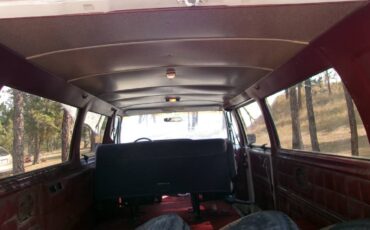Ford-club-van-1987-white-3