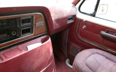 Ford-club-van-1987-white-6