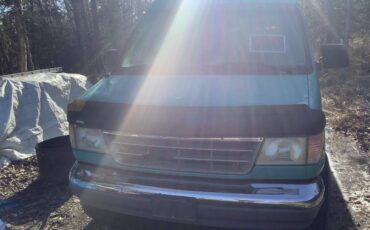 Ford-club-wagon-1994-green-3