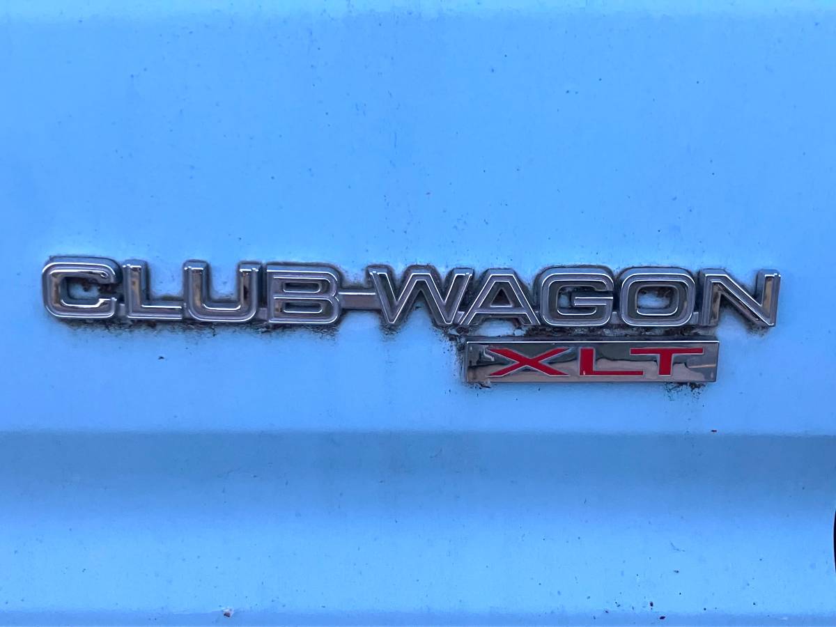 Ford-club-wagon-xlt-1982-blue-5