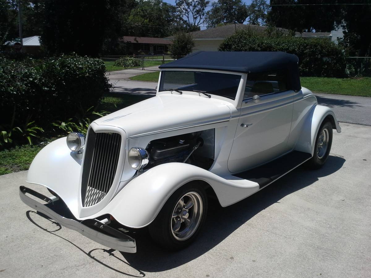 Ford-convertible-1934-white-1