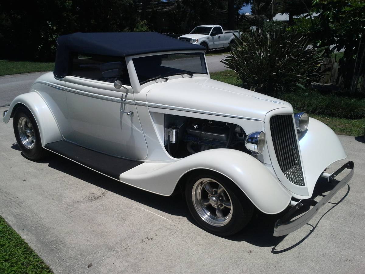 Ford-convertible-1934-white-2