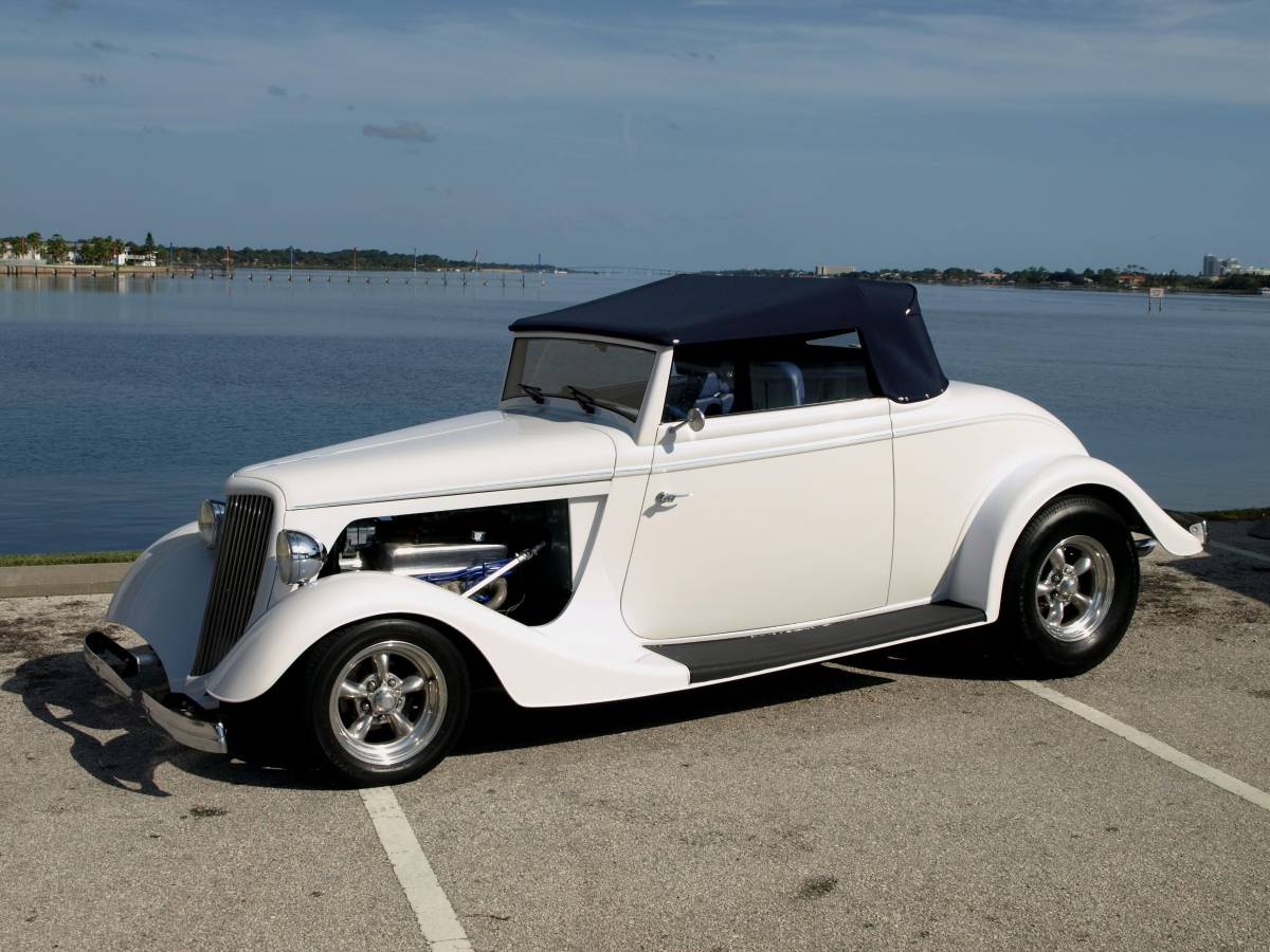 Ford-convertible-1934-white