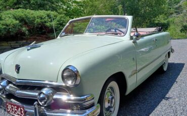 Ford-convertible-1951-green