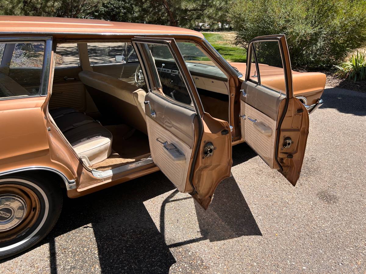 Ford-country-sedan-1967-22