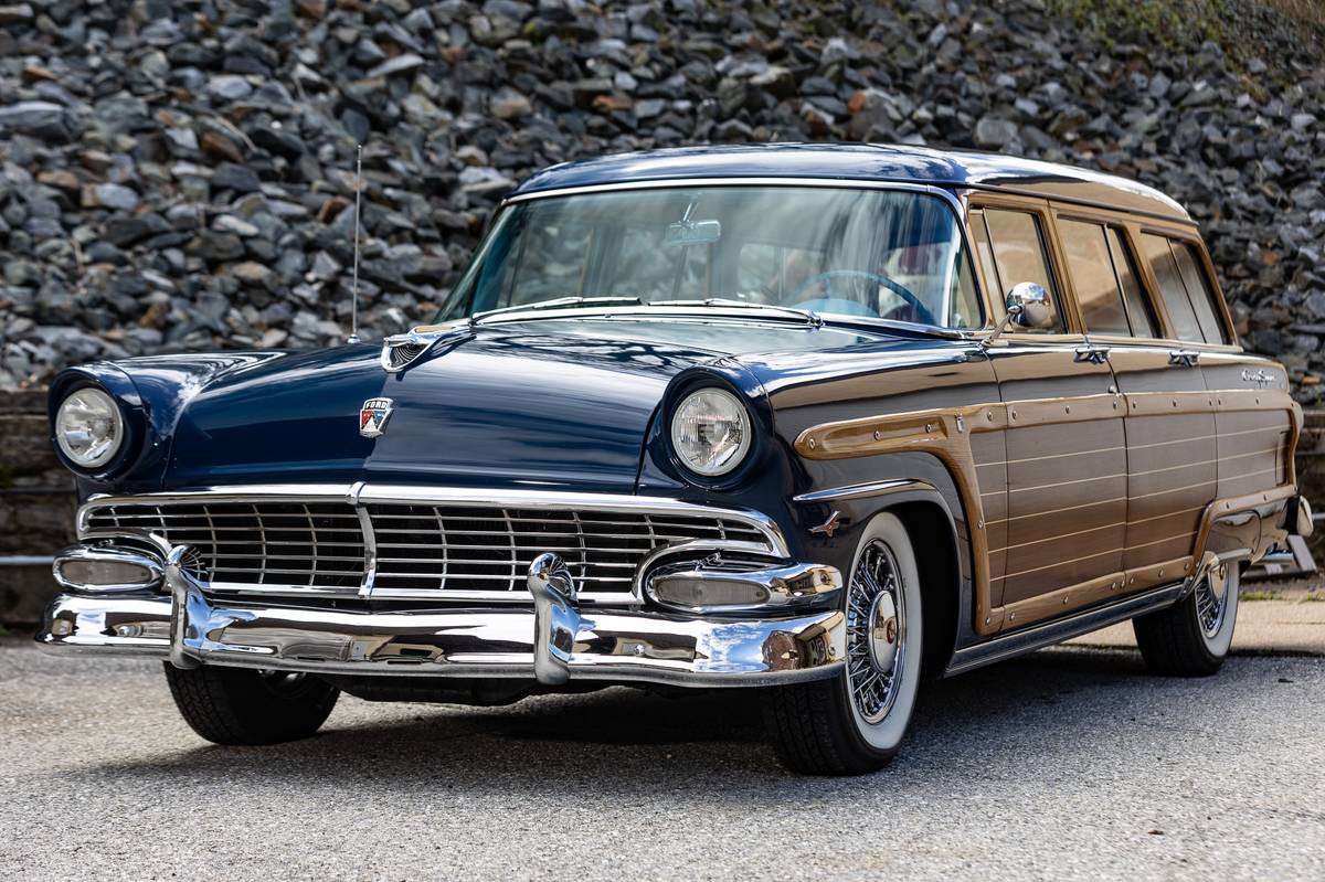 Ford-country-squire-1956-blue-8