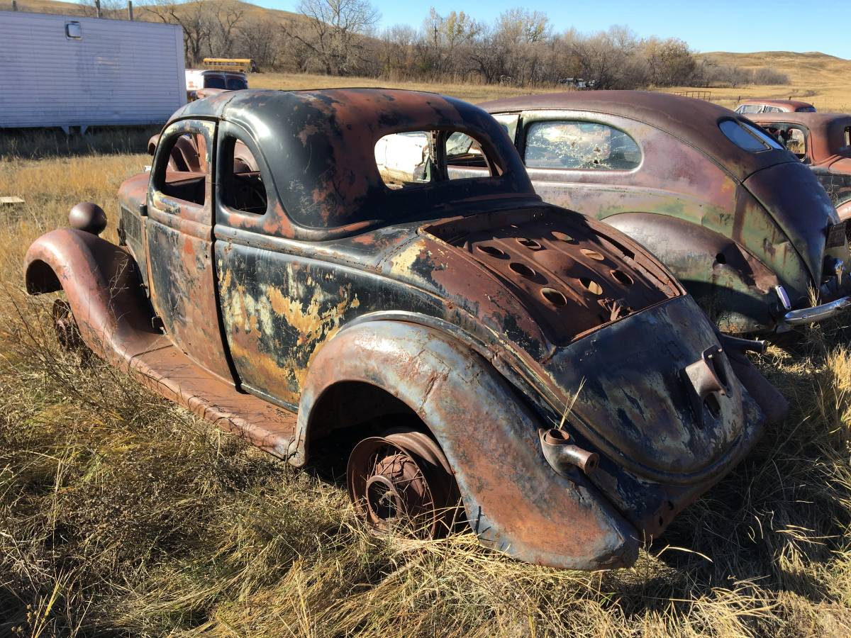 Ford-coupe-1935-3