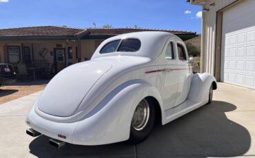Ford-coupe-1937-white-3