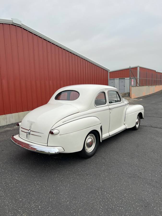 Ford-coupe-1947-7