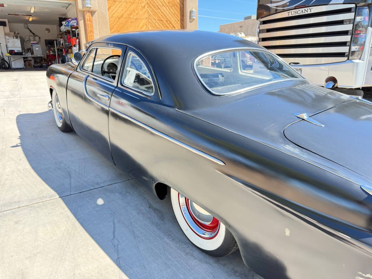 Ford-coupe-1949-black-1