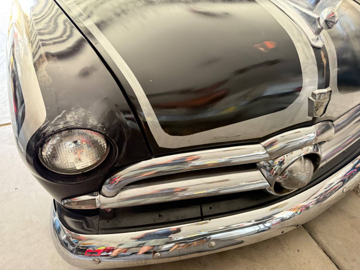 Ford-coupe-1949-black-10