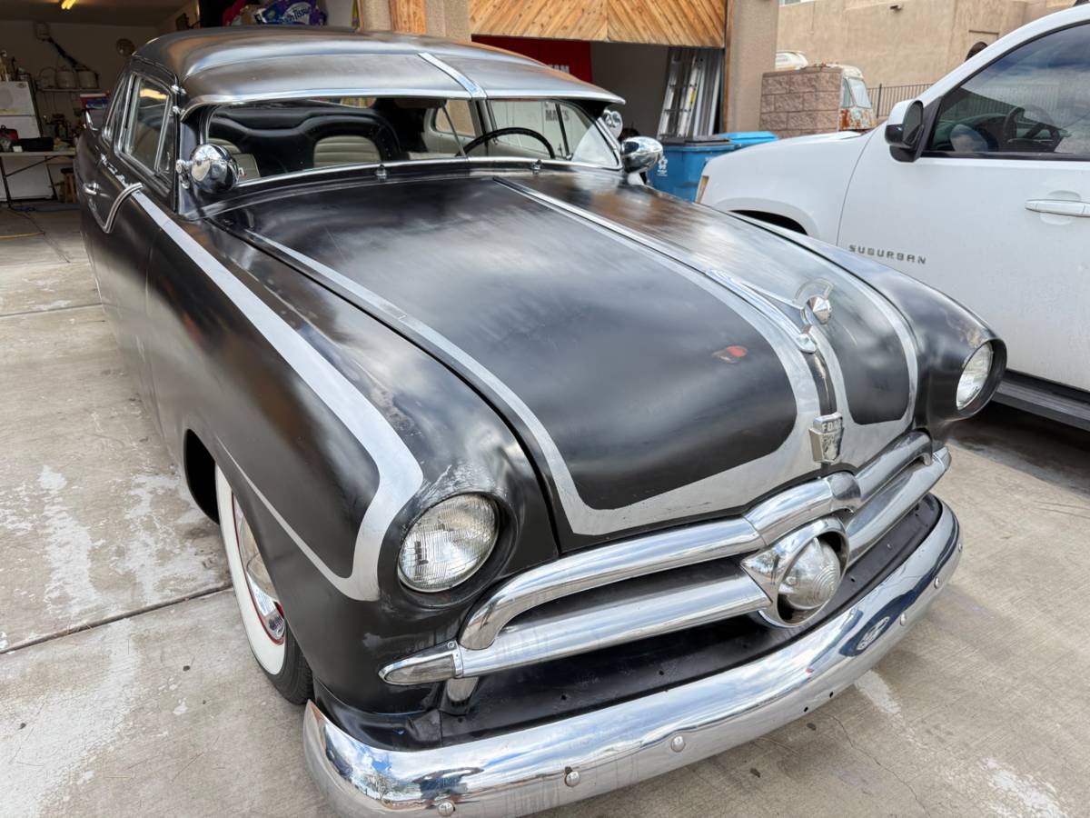 Ford-coupe-1949-black-11