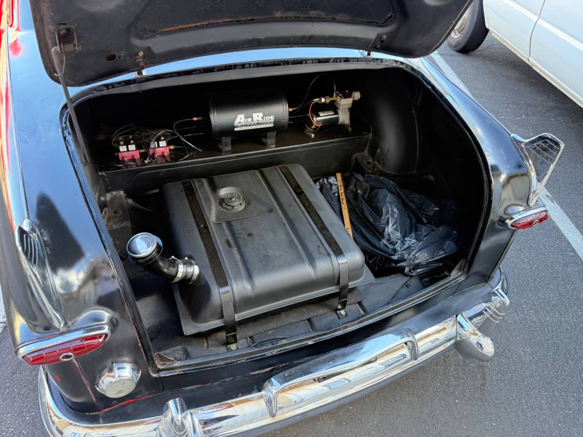 Ford-coupe-1949-black-6
