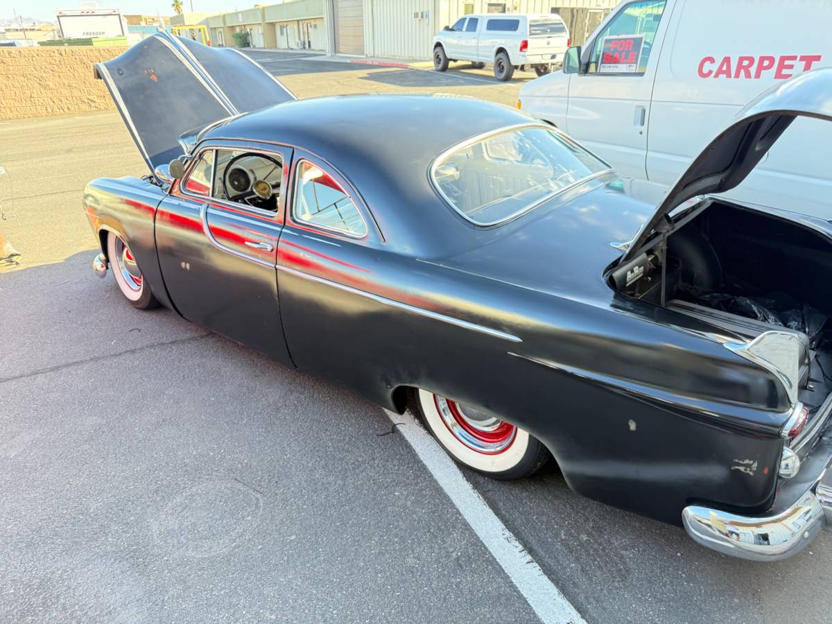 Ford-coupe-1949-black-8