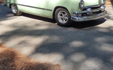 Ford-coupe-1951-green-17