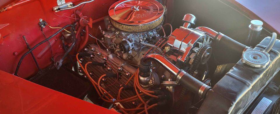 Ford-coupe-2dr-deluxe-1941-red-2
