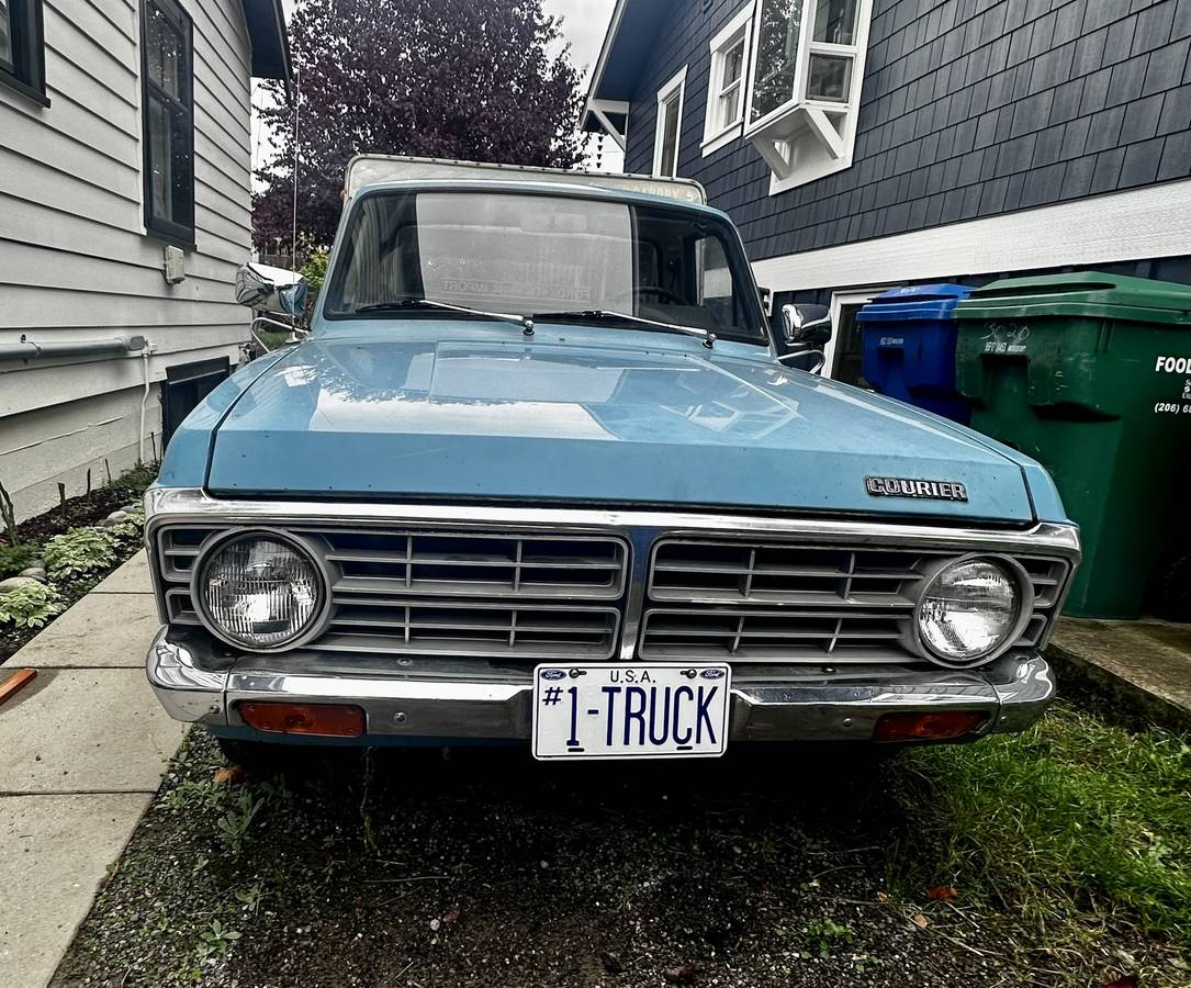 Ford-courier-1972-blue-1