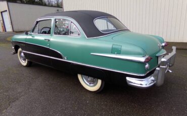 Ford-crestline-1951-green-10