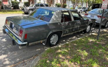 Ford-crown-vic-1987-grey-2