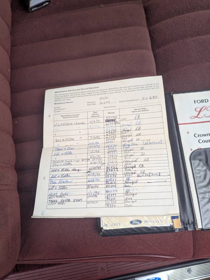 Ford-crown-victoria-1987-9