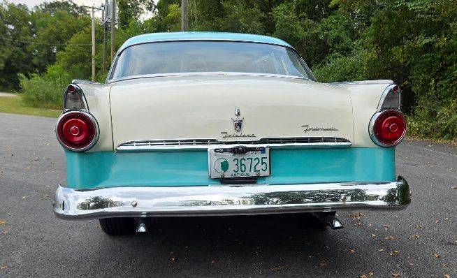 Ford-crown-victoria-coupe-1955-blue-4