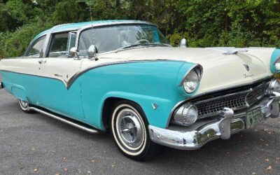 Ford crown victoria coupe 1955