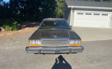 Ford-crown-victoria-ltd-lx-1986-brown-1