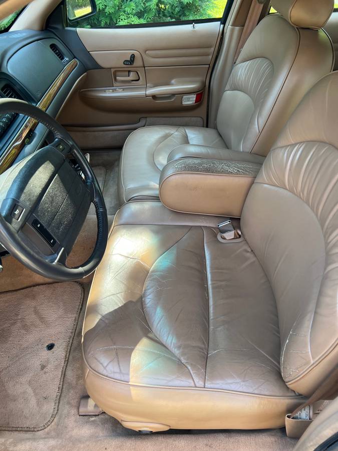 Ford-crown-victoria-lx-1995-green-7