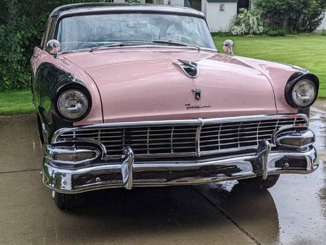 Ford-crownvictoria-1956-black-1
