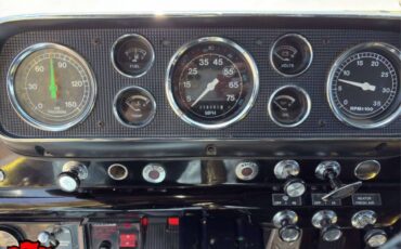 Ford-custom-cab-8000-fire-engine-1987-19
