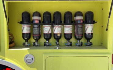 Ford-custom-cab-8000-fire-engine-1987-8
