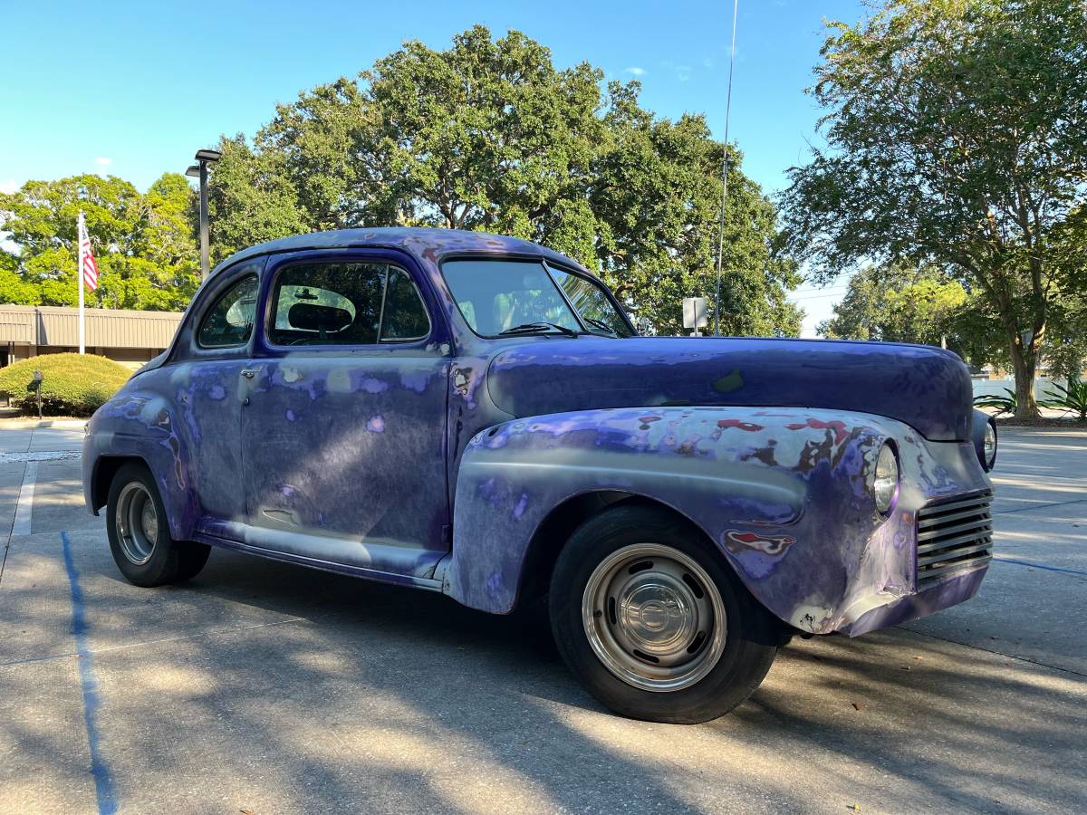 Ford-custom-coupe-1946-purple