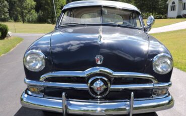 Ford-custom-coupe-1950-blue-1