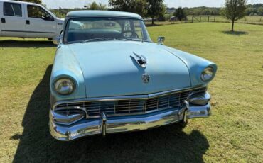 Ford-customline-4dr-1956-blue-1