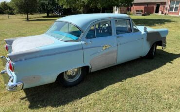 Ford-customline-4dr-1956-blue