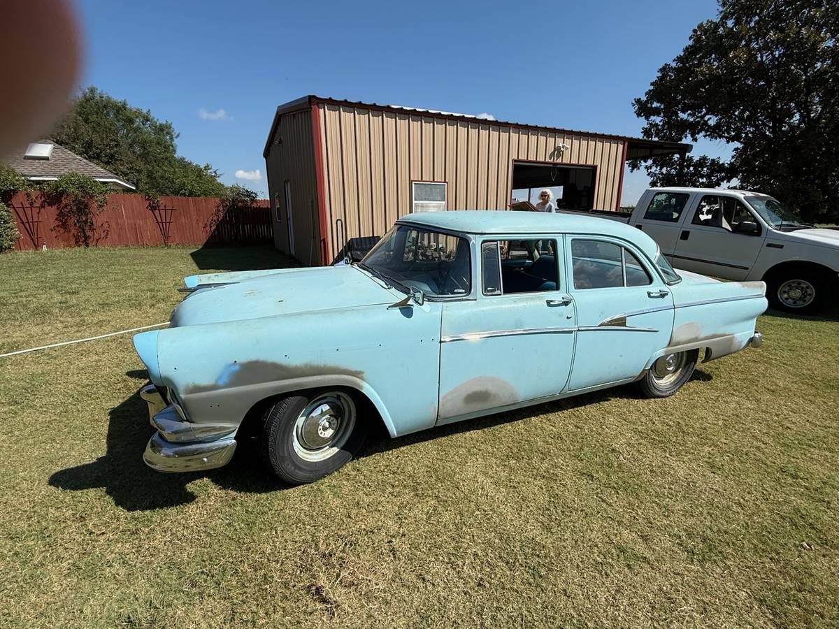 Ford-customline-4dr-1956-blue-8