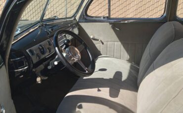 Ford-deluxe-1940-black-3