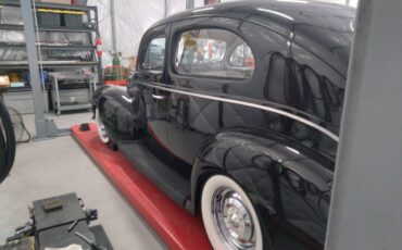 Ford-deluxe-1940-black