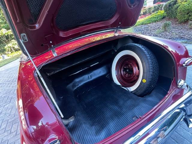 Ford-deluxe-1950-17