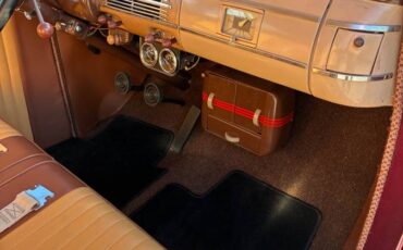 Ford-deluxe-2dr-sedan-1940-red-7