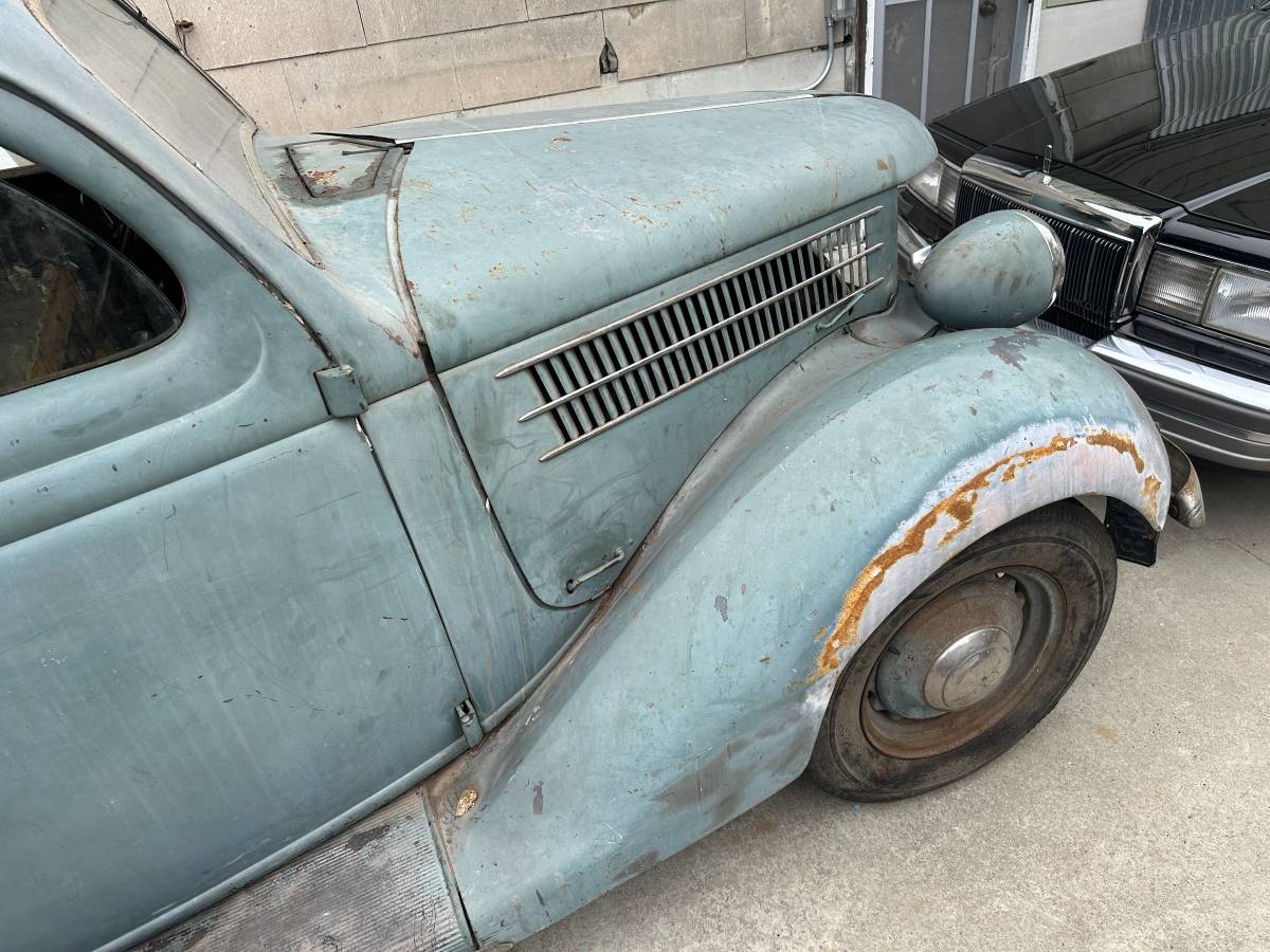 Ford-deluxe-sedan-1936-11