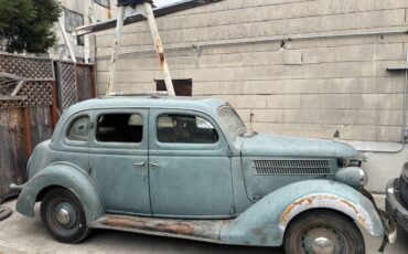 Ford-deluxe-sedan-1936-2