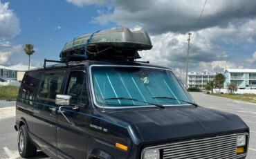 Ford-e-150-econoline-1984-blue