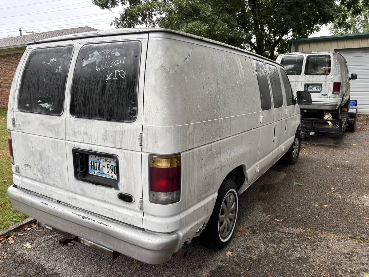 Ford-e-150-econoline-1992-3