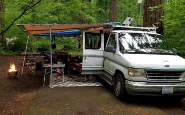 Ford-e-150-econoline-1993-white