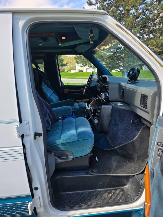 Ford-e-150-econoline-1993-white-5