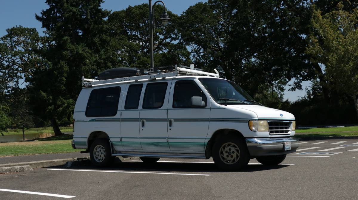 Ford-e-150-econoline-1993-white-6