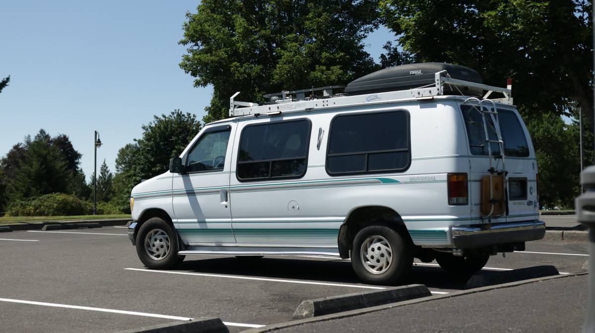 Ford-e-150-econoline-1993-white-8